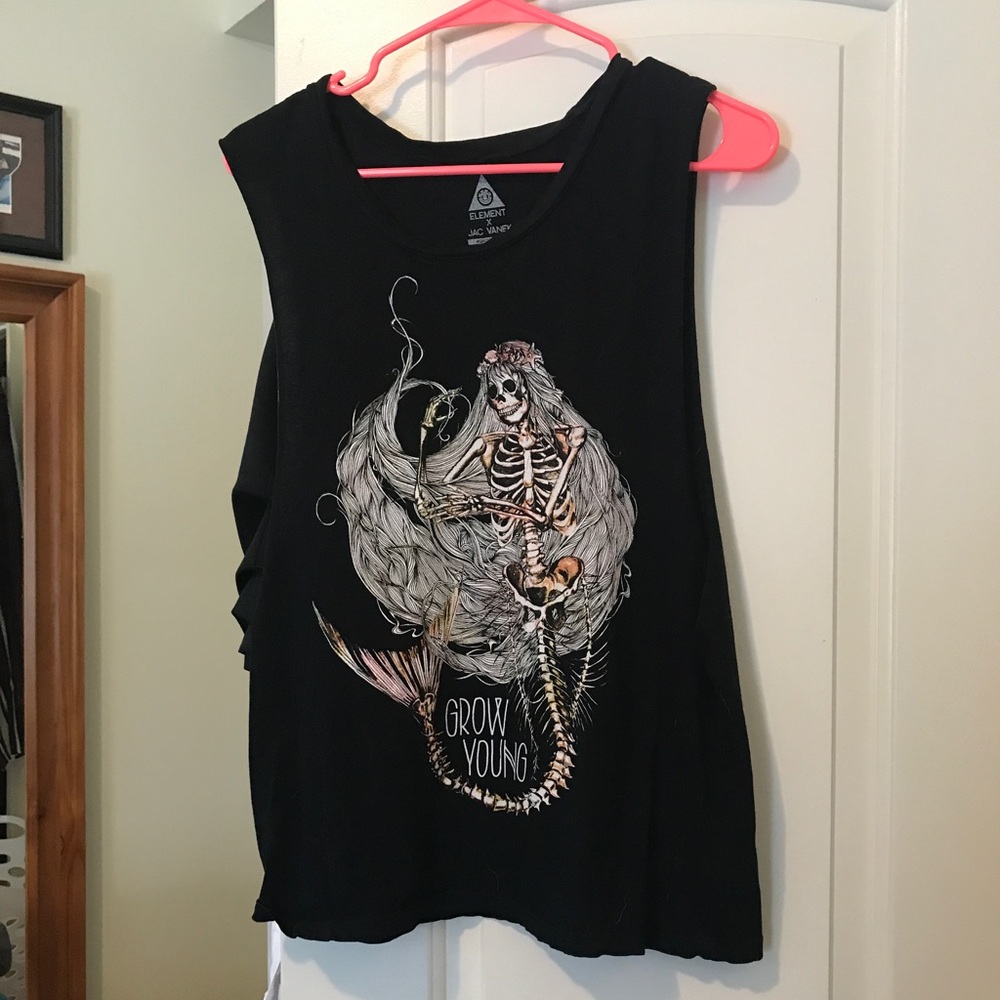 Skeleton muscle tank **AVAILABLE UNTIL 10/1**